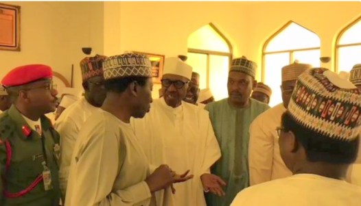 Buhari-attends-prayers