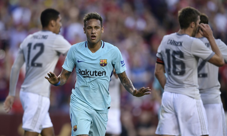 neymar scores against man utd