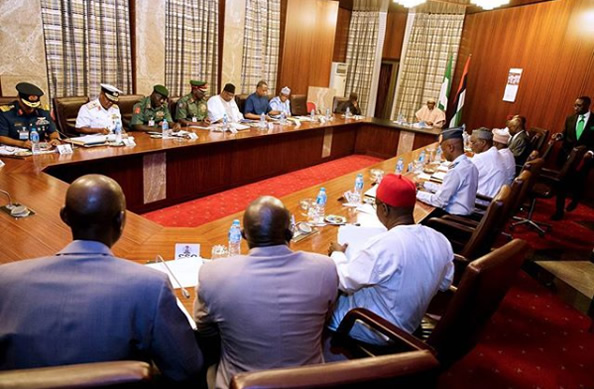 Buhari-meets-service-chiefs1