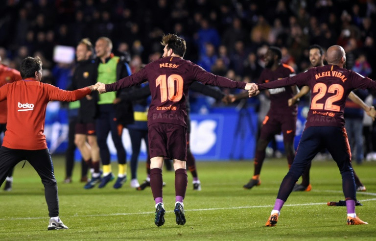 barca seals title