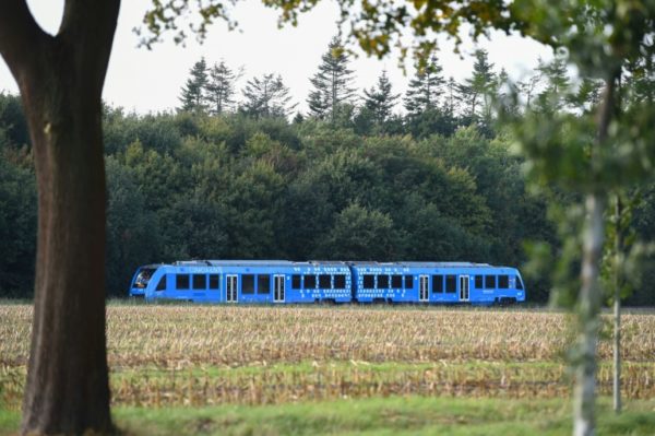 Germanys-first-hydrogen-powered-train--e1537218335392