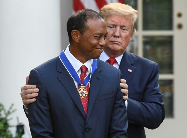 trump-woods-medal