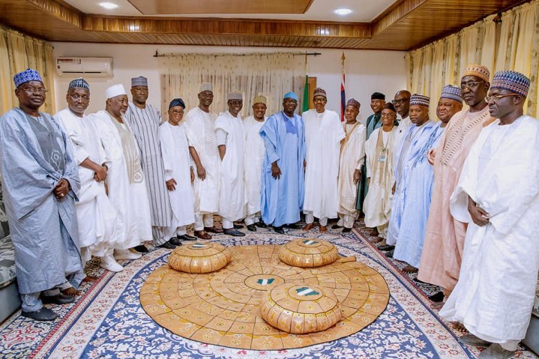 Buhari-Hosts-APC-Governors-in-Daura-1.jpg