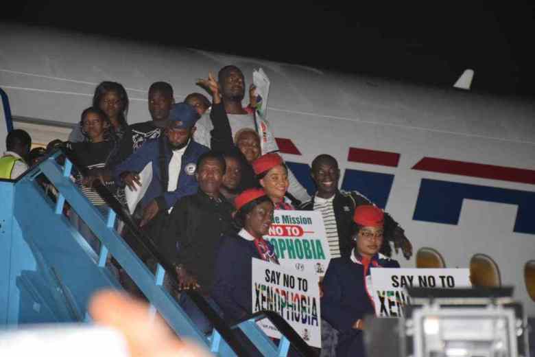 Nigerians-Who-Left-South-Africa-Over-Xenophobic-Attacks-Arrive-In-Nigeria